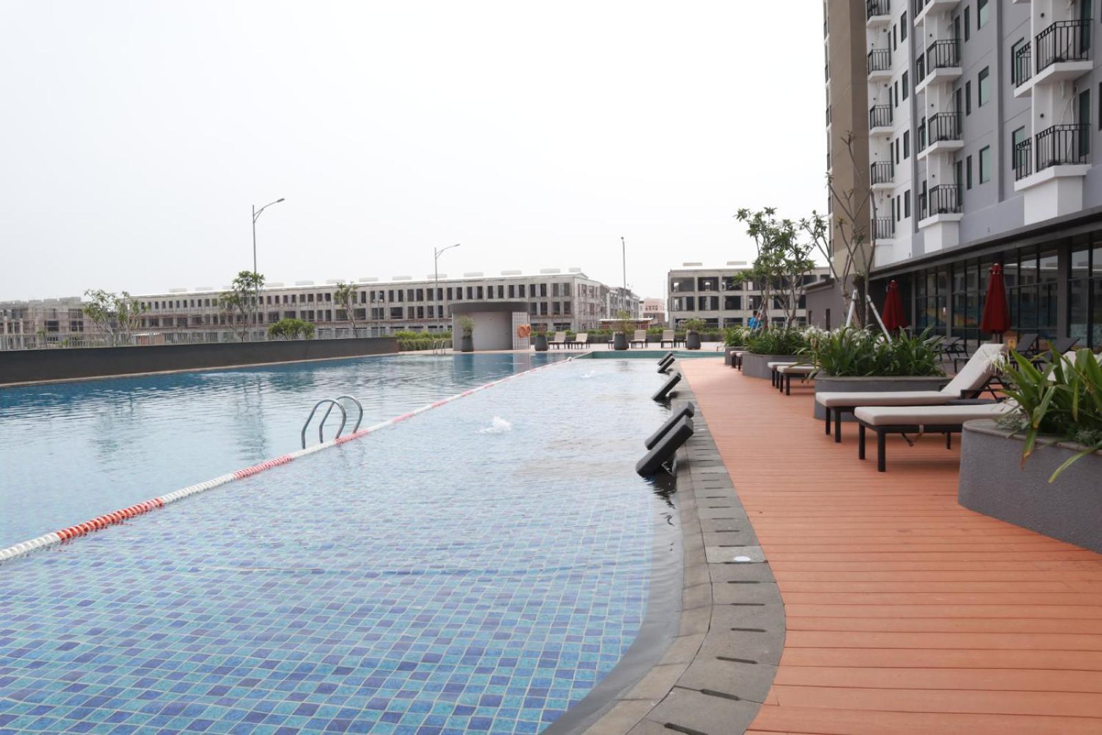 Hotel Osaka Pik2 Tangerang Eksteriør billede